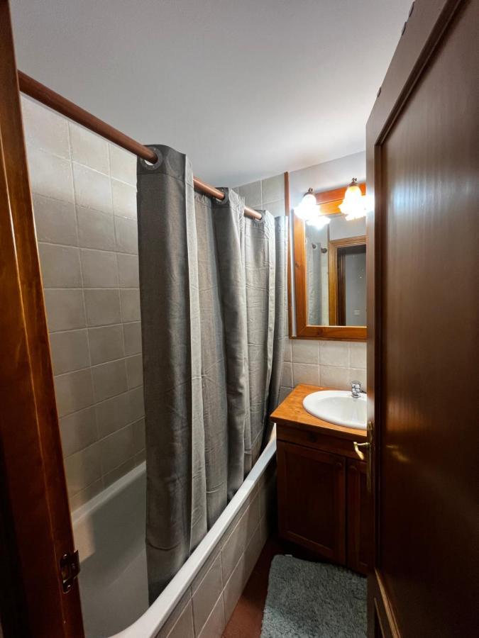 Chalet A Nahuja Luaran gambar
