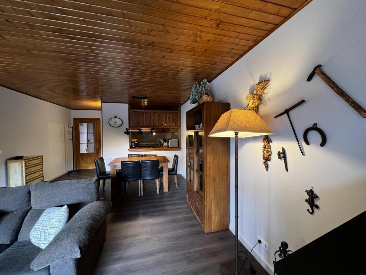 Chalet A Nahuja Luaran gambar